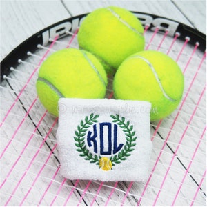 Bracelets de tennis personnalisés avec monogramme BCBG/Bandes de tennis/Bandes de serrage accessoires personnalisés/Cadeau de tennis/Cadeau de capitaine de tennis image 1
