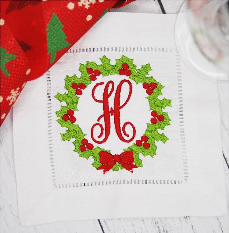 Personalized Preppy Monogrammed Christmas Wreath Single Initial Cocktail Napkins/Custom Linen/Cocktail Party/Set of 4 image 1