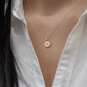 14K Solid Yellow Gold Initial Created Diamond Letters Charm Pendant For Necklace 9mm Round Disc
