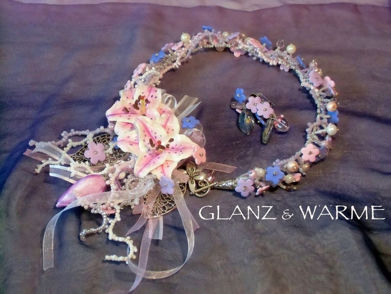 Necklace and earrings Tenderness
