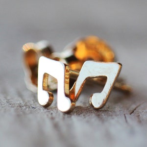 Minimalist Sterling Silver Music Note Stud Earrings: Gift for Musician