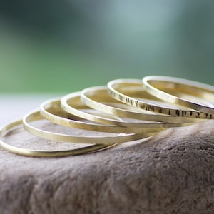 Conjunto de pulseiras de prata esterlina: 7 pulseiras empilháveis marteladas