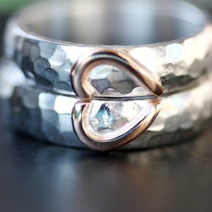 Sterling Silver textured rings for couples, Personalized heart rings, Christmas gift for her, Wedding ring set forming a heart, Gift for him