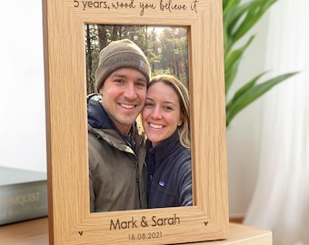 Cadeau pour le 5e anniversaire, cadre photo en bois gravé personnalisé