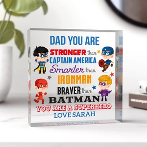 Daddy Hero Gifts, Personalised Superhero Gifts for Dad Daddy Grandad, Fathers Day Gifts From Son Daughter Kids, Clear Blocks With Grey Bag