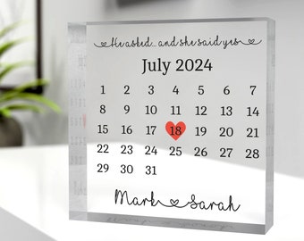 Le preguntó ella dijo que sí regalo de compromiso, regalos personalizados de fecha de compromiso para parejas prometido, calendario de fecha de compromiso, con bolsa gris