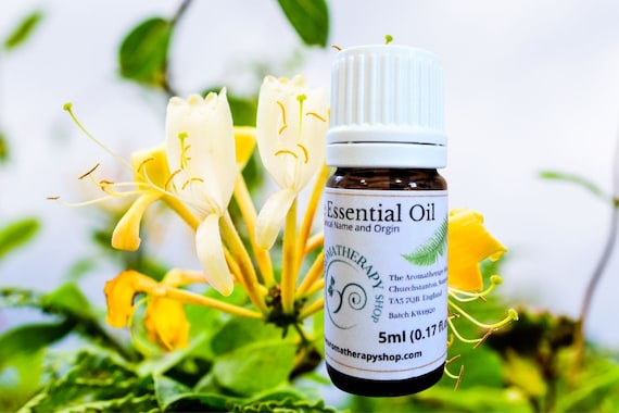 Italian Honeysuckle Essential Oil / Spring floral aroma