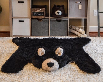 Nursery Bear Rug, regular size black Minky bear rug, Camping nursery decor