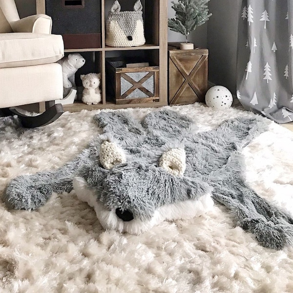 Gray Wolf Rug, Forest Animal Nursery Décor