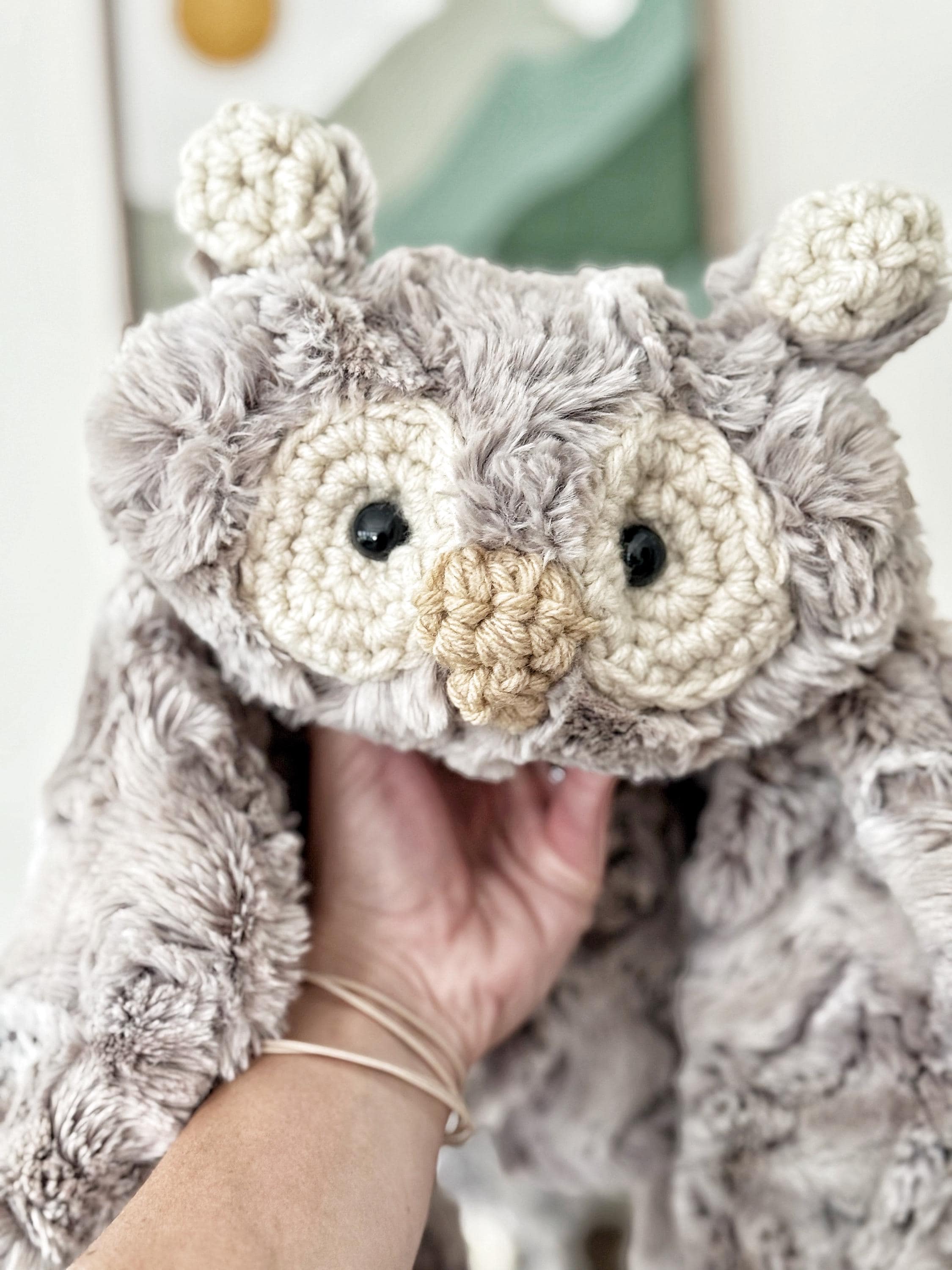 Owl lovey plush, woodland nursery decoration, soft baby shower gift, cute fluffy stuffie, little kid