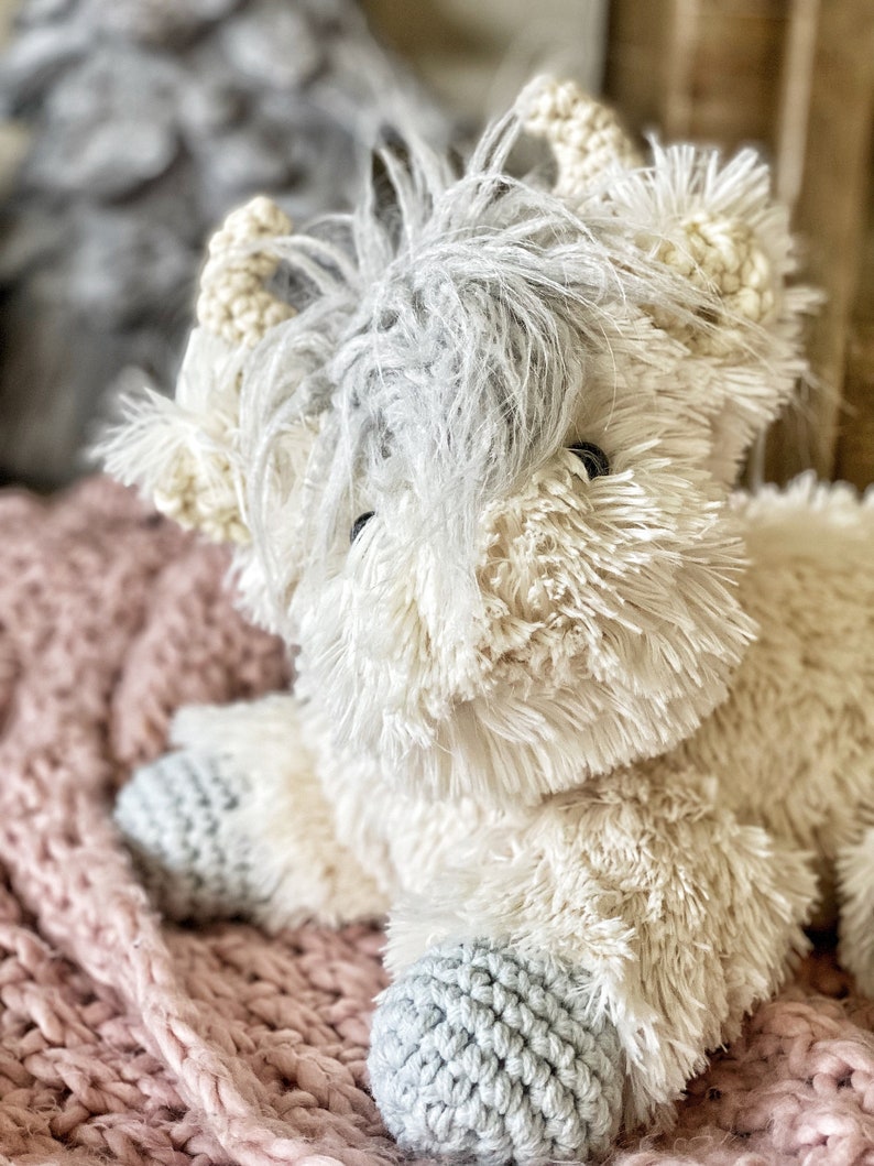 White Highland Cow Plush. Stuffed animal nursery decor. Soft highland cow baby gift. Christmas highland cow stuffie. Crochet cow gift. image 2