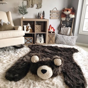 Extra Großer Brauner Grizzly Bärenteppich fürs Kinderzimmer | Cozy Woodland Decor von ClaraLoo Creations