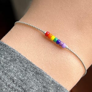 Sterling Silver Rainbow Bracelet, Dainty Multicolor Bracelet, Thin Chain Bead Bracelet, Colorful Bead Bracelet, Minimalist Chain Bracelet.