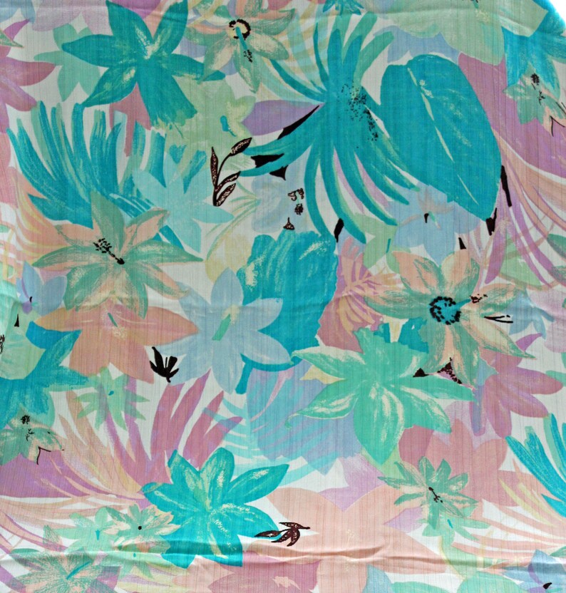 2 Yds Pastel Flowers Plisse Pleated Tropical Slinky Lightweight Polyester Peach Teal Turquoise Mauve on White Background 60 Wide