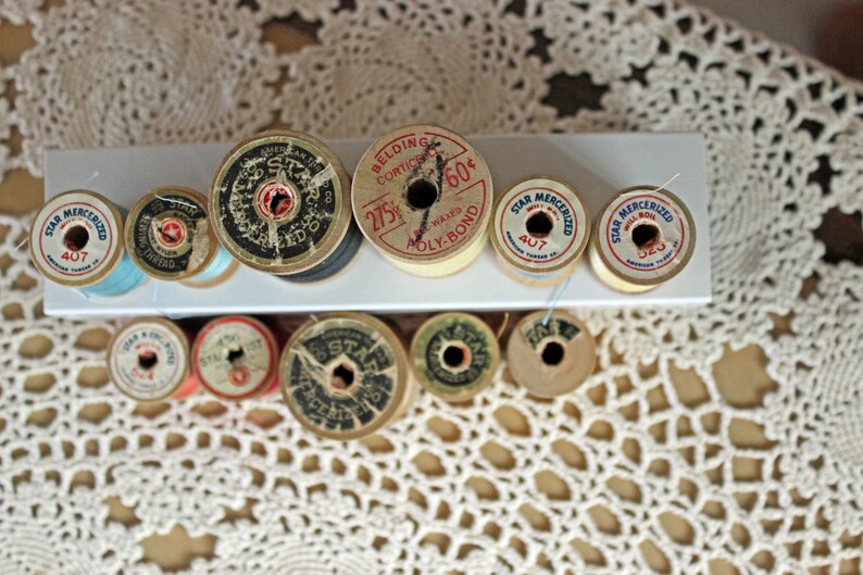 11 Wood Spool Threads 10 Spools Star Cotton Thread 1 Belding Corticelli Poly Bond Thread 11 Different Colors Excellent Vintage