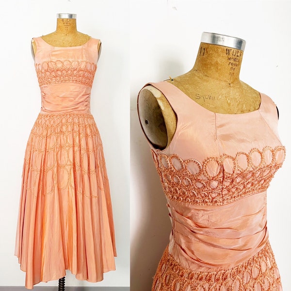 1950s / 50s Vintage Peach Swirl Party Dress / XS / S