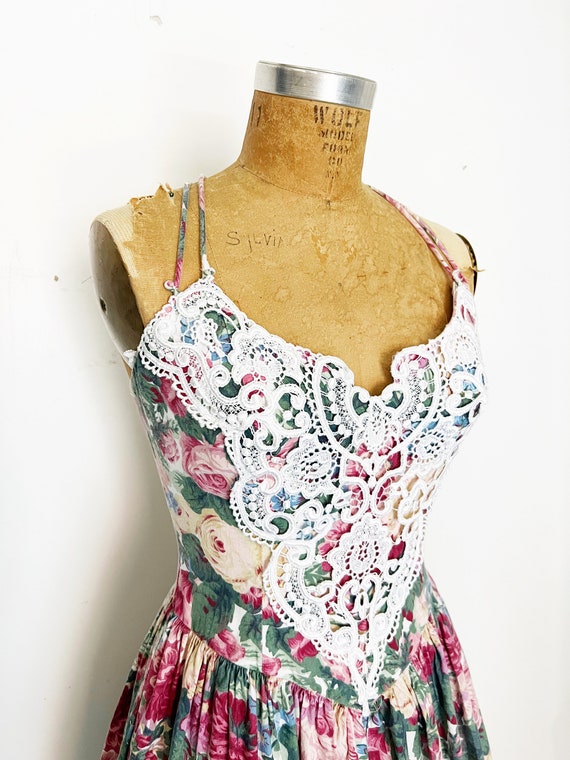 1990s / 90s Vintage Floral and Lace Mini Party Dr… - image 3