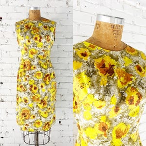 1950s / 50s Vintage Yellow Floral Cotton Sheath Dress / Small