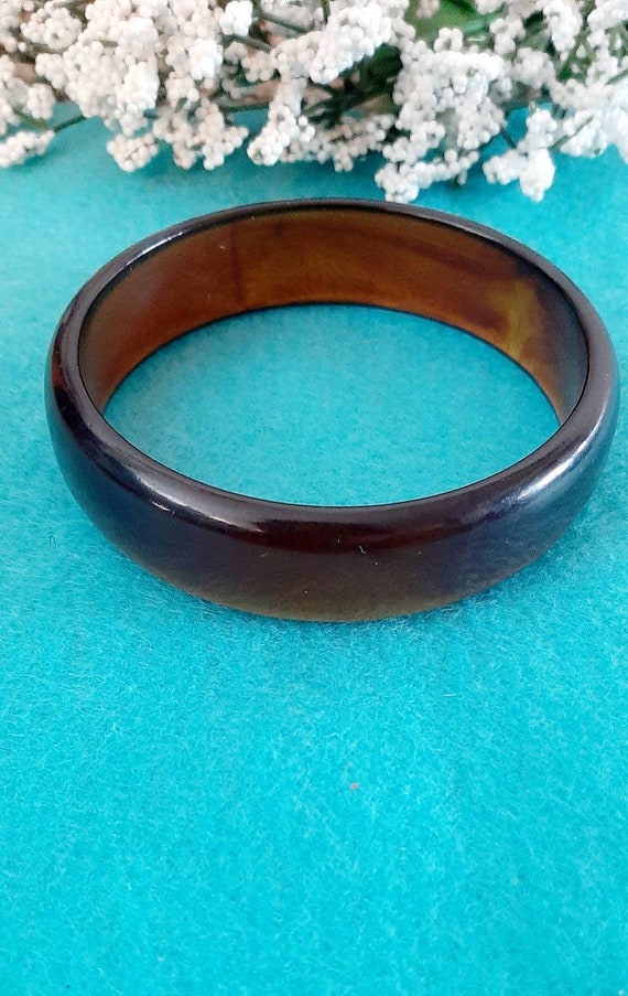 1960s smokey auburn brown lucite plastic bracelet