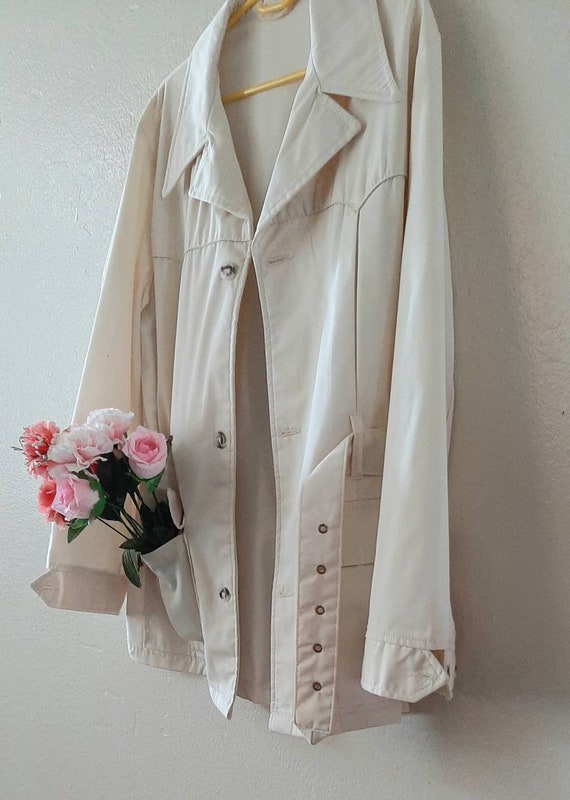 1970s beige trench coat