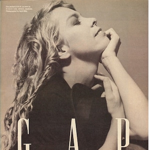 GAP POCKET-T Shirt Ad Old Vintage Advertisement 1990