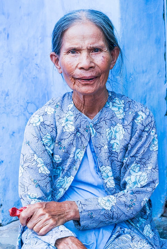 Blue Lady of Hoi An, Vietnam pictures, old lady print, character portrait, limited edition print, photographic print