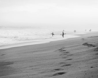 BLACK AND WHITE Surfing Print