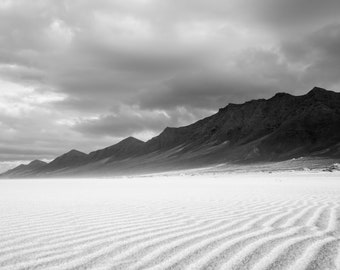 BLACK AND WHITE Landscape beach print