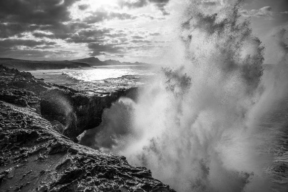 LARGE DRAMATIC SEASCAPE Print