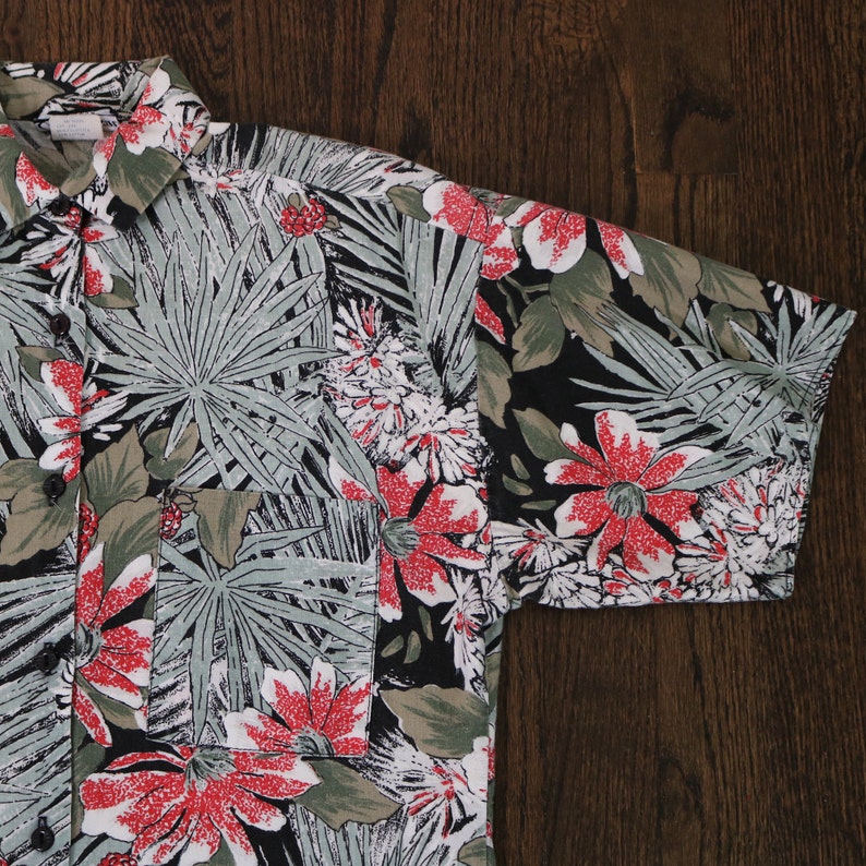 80s Dad Shirt Hawaiian Print Shirt Palm Print Shirt Vintage Button Up Box Cut Button Up Small image 4
