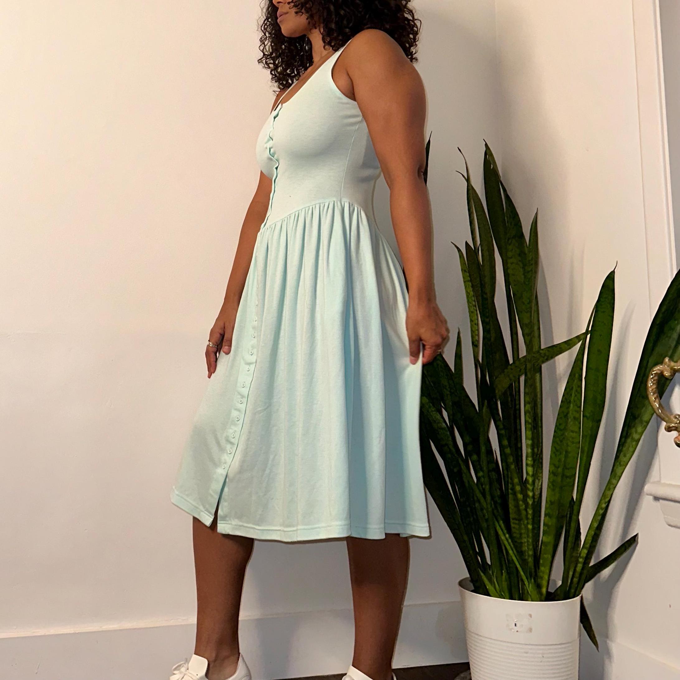 casual navy blue maxi dress Berylove Women Navy Mother Of The Bride Dress Long Sleeve Ruched Mermaid V-Neck Formal Dress With Appliques, Navy / US18W