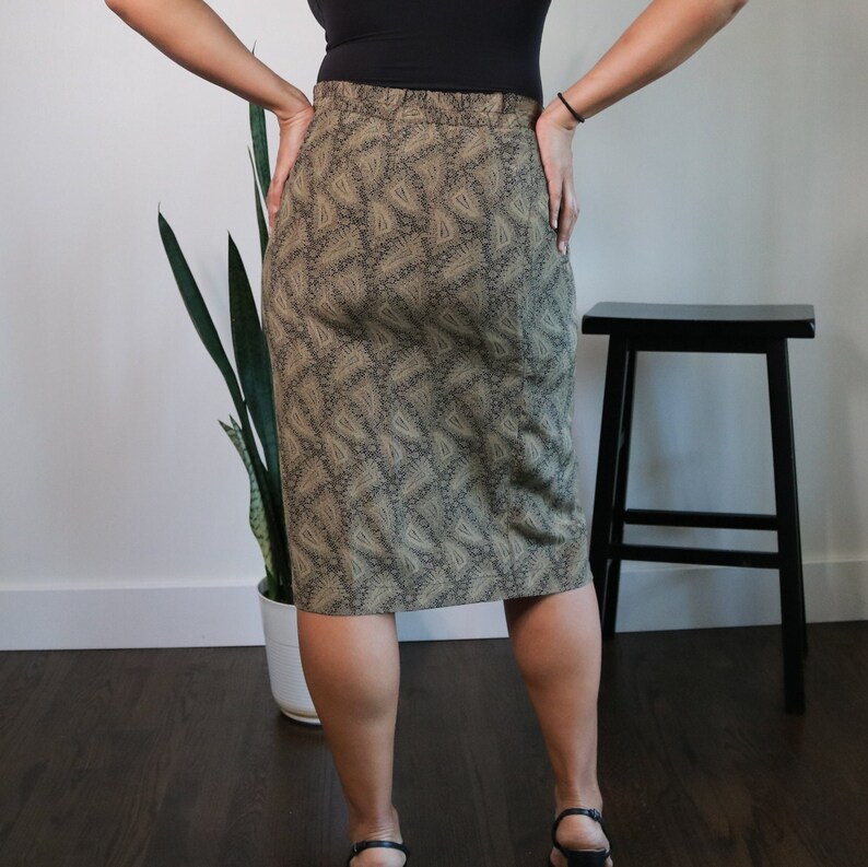 Vintage Side Slit Skirt Paisley Print Skirt Black Gold Vintage Skirt Size 10 Large image 3