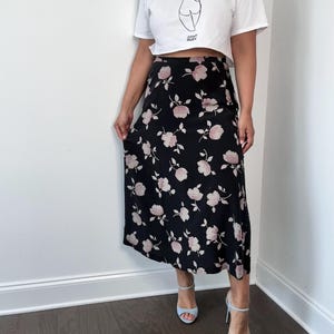 90s Silk Midi Skirt in Blush and Lilac Floral Print | Large Size 14