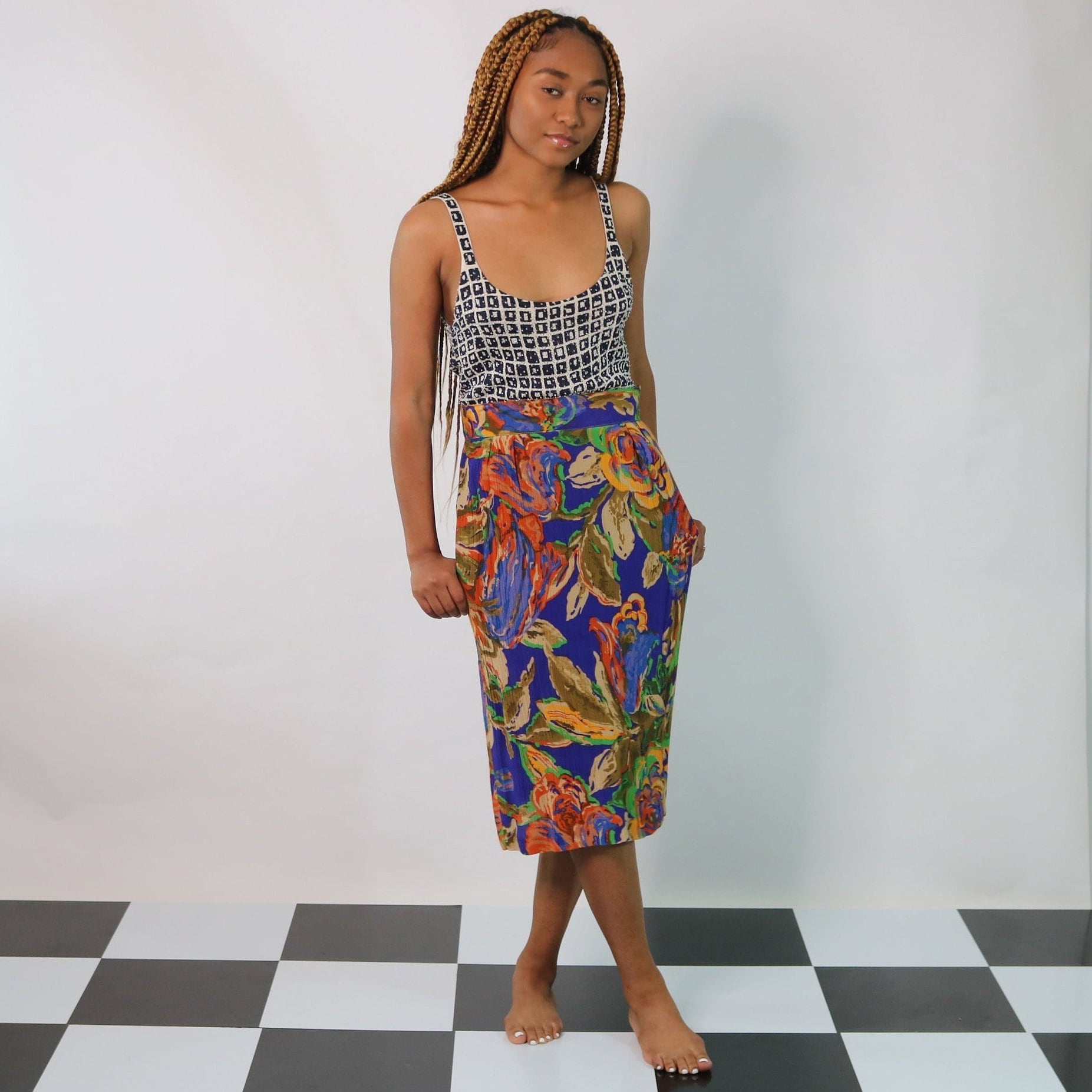 最安値美品amerivintage UND MOYA SPANGLE SKIRT セール】UND MOYA SPANGLE SKIRT（スカート）｜Ameri（アメリ）の