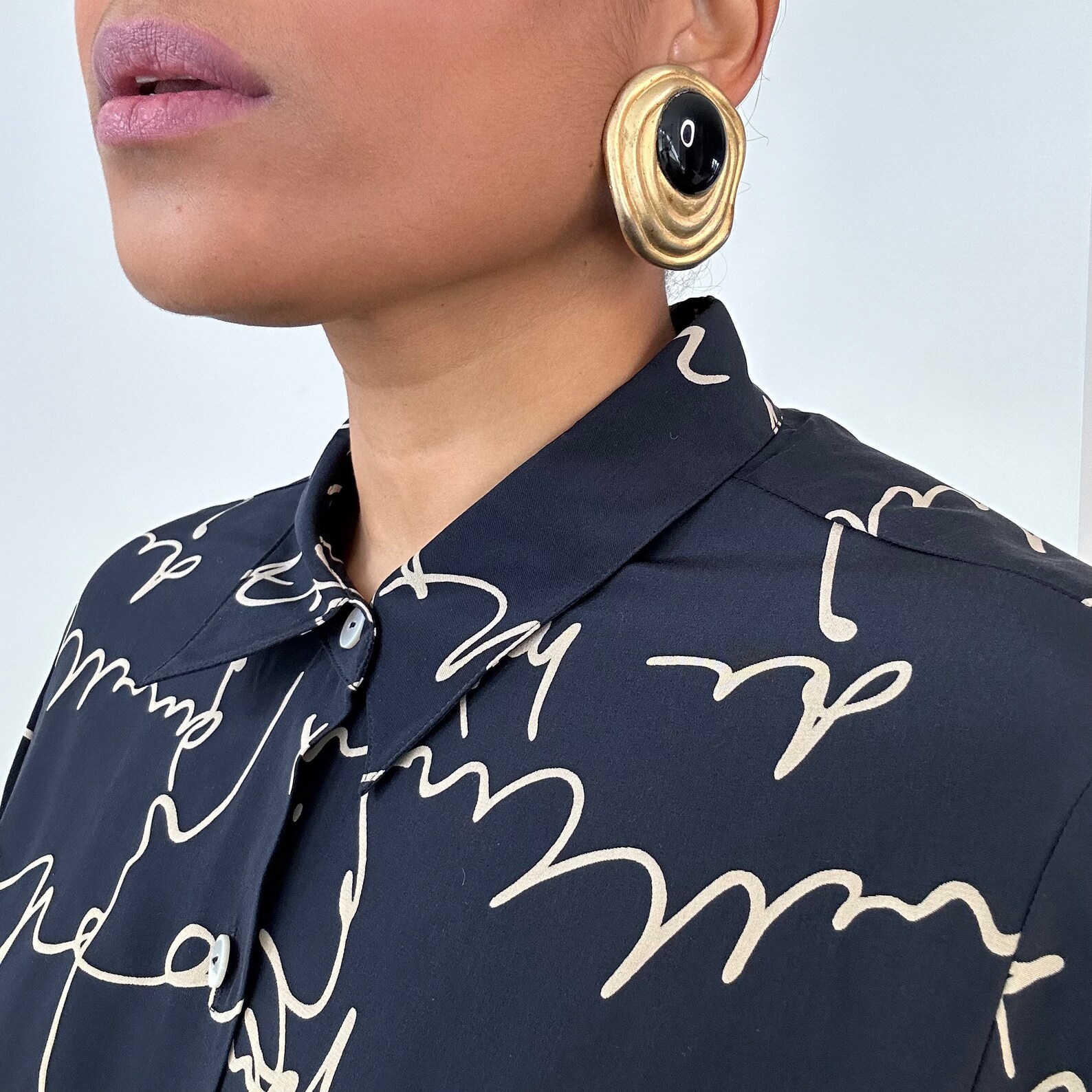 Calligraphy Print Silk Blouse | Deep Navy Silk Button up | Size 14 ...