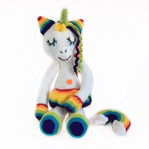 MOTIF CROCHET peluche - hochet - jouet - licorne - arc-en-ciel