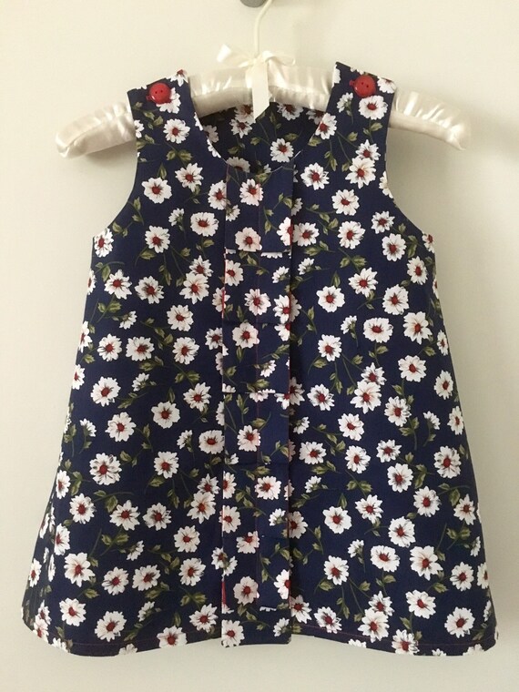 blue dress with white daisies