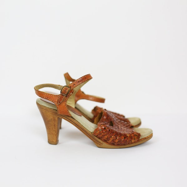 70s REVETTE WOVEN SANDALS leather heels boho size 6 made in Brazil