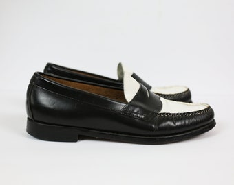 Unisex Vintage 90s G. H. BASS WEEJUNS Penny LOAFERS Logan classic black & white two tone leather Shoes / Men's size 10 / Women's size 11