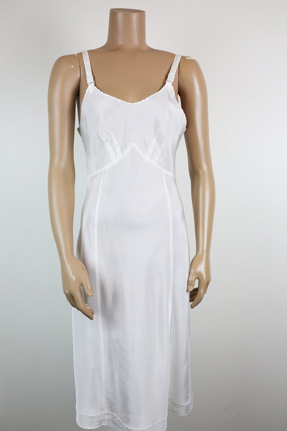 60s WONDER MAID LINGERIE Molded Magic white slip v