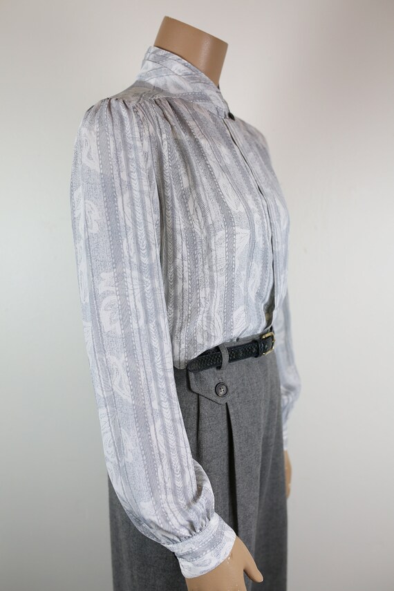 80s 90s TAN F JAY BLOUSE gray & white silky polye… - image 2