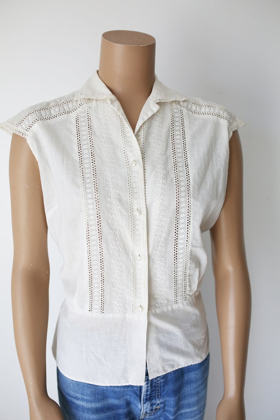 40s 50s EMBROIDERED COTTON ivory blouse size small