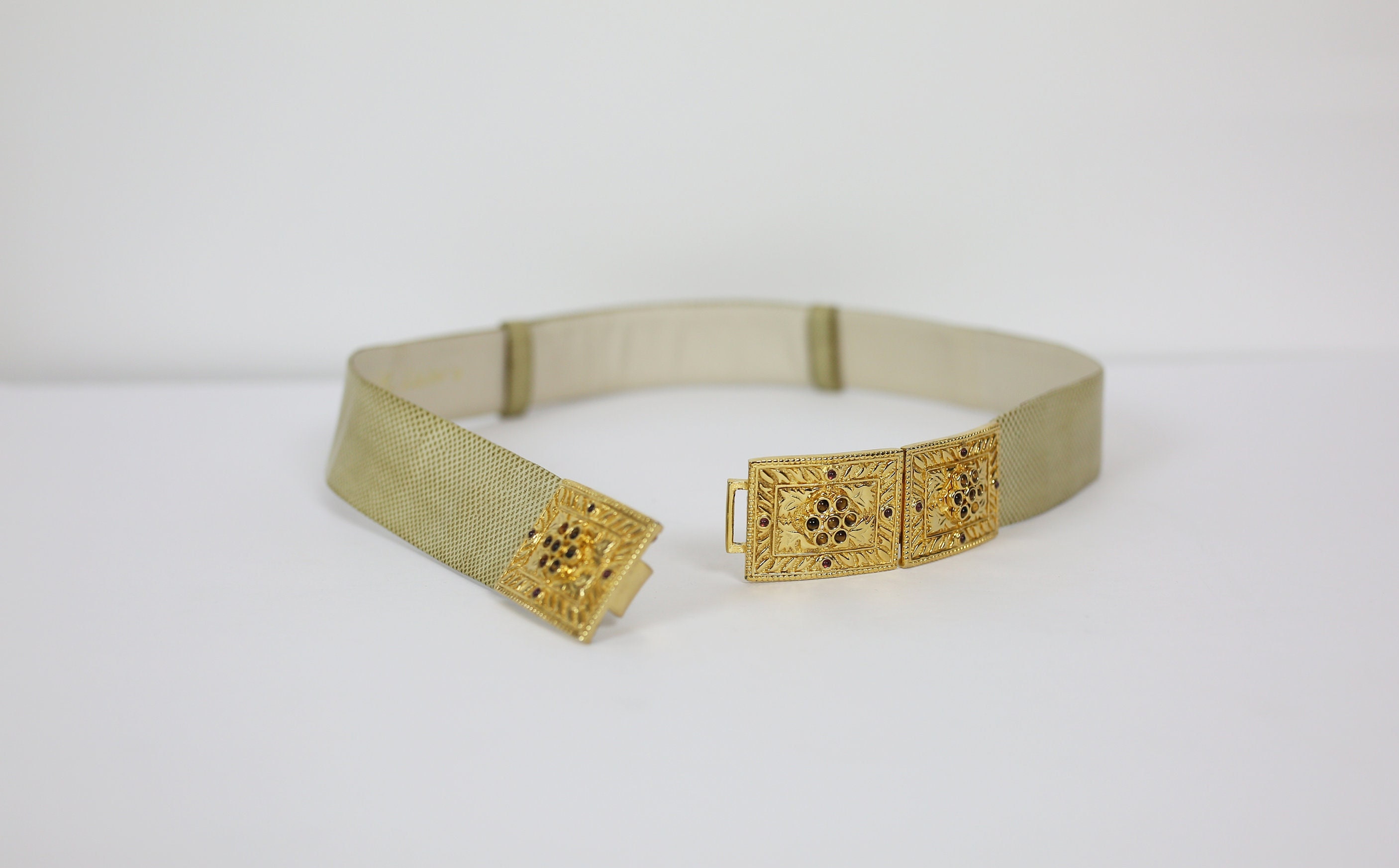 Vintage 80s 90s JUDITH LEIBER BELT Beige Reptile Leather 