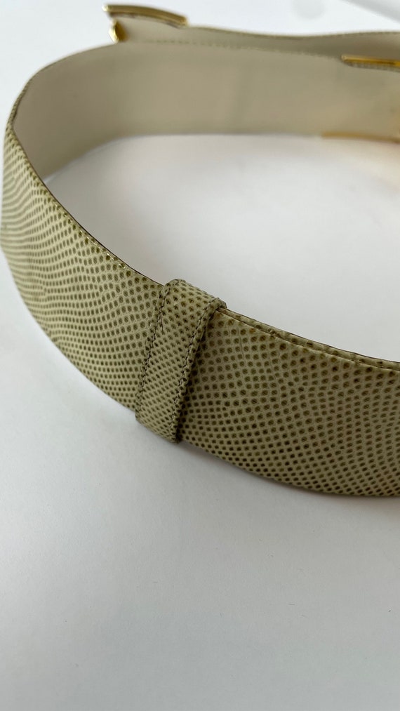 Vintage 80s 90s JUDITH LEIBER BELT Beige Reptile Leather  display picture 1