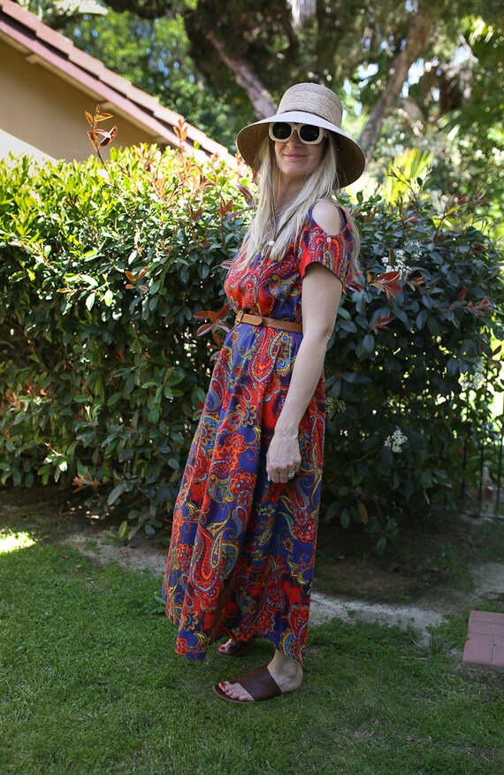 hawaiian cold shoulder dress