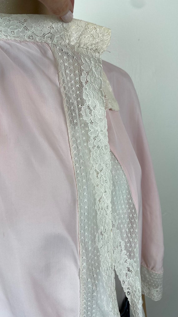 50s BED JACKET PINK rayon blend pastel pink lace - image 8
