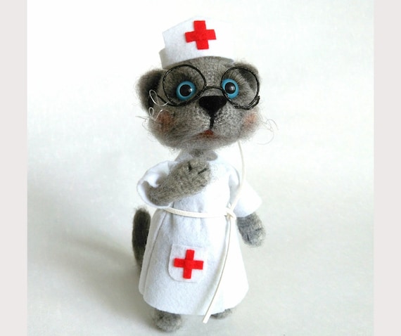 graduation cat plush
