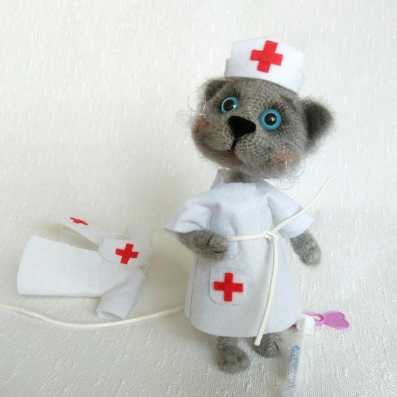 graduation cat plush