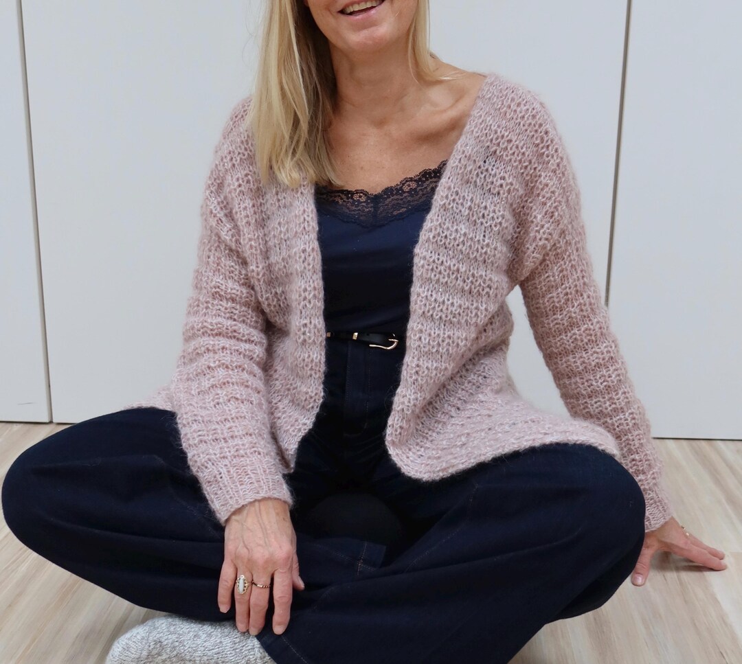 Patron de tricot cardigan style Bernadette (en néerlandais)