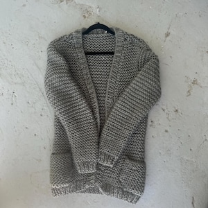 Knitting pattern Vest Maud (available in English and Dutch)